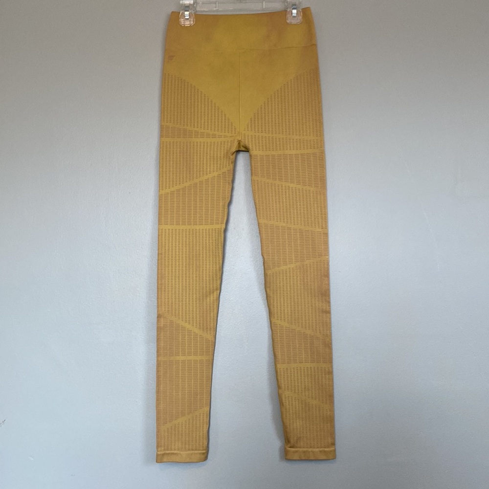 NWOT mustard yellow Fabletics leggings size small